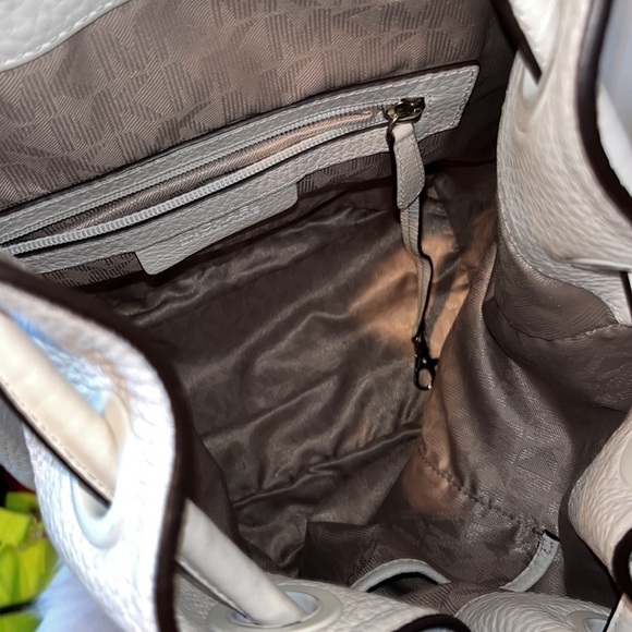 Michael Michael Kors white heavy leather classic large slouchy backpack bag - Picture 9 of 16